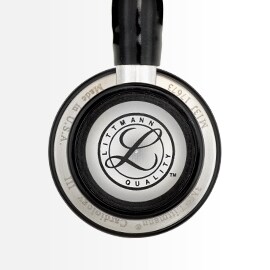 Detailná snímka pediatrickej strany fonendoskopu 3M Littmann Cardiology III s logom kvality Littmann.